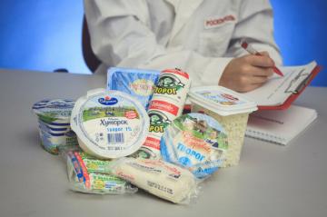 Die beste und die schlechteste in der russischen Käsetheke: Bewertung „Roskontrolya“