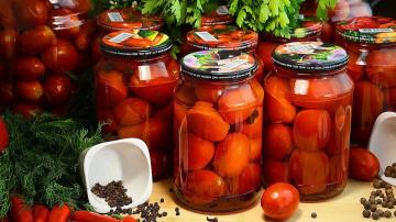 Tomaten für den Winter „Honig“ ohne Sterilisation