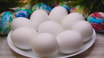 Wie koche ich die Eier, so dass sie gut gereinigt werden