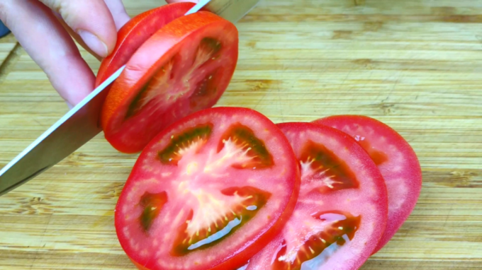 Tomaten mit Auberginen