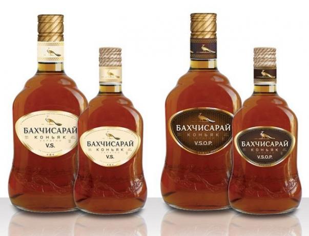 Russian Cognac „Bachtschyssaraj“ wurde zu einem der führenden Unternehmen in hochwertigen Cognac nach Roskachestva Experten. Auswertung - „ausgezeichnet“. 