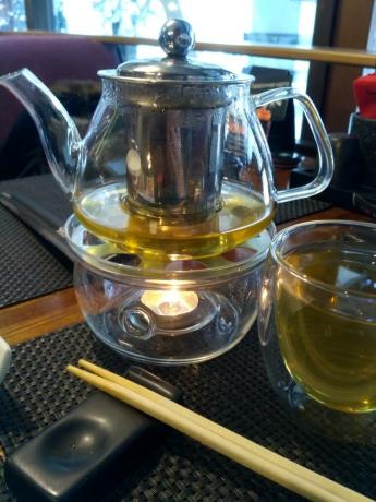 Und der traditionelle grüne Tee.