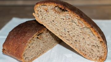 Wie zu Hause Roggenbrot backen. Wert Roggenbrot verstehen, wenn er von Seeleuten gesprochen