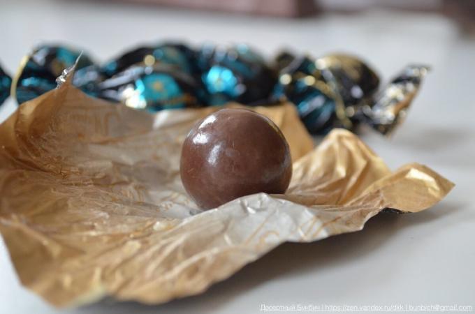 Candy „Drei Schokolade“. Blättern Sie seitlich mehr Bilder zu sehen