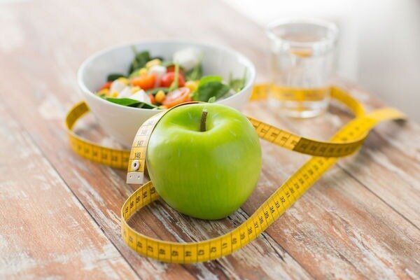 Wenn Sie auf Diät sitzen, sollten Sie nicht alles abrupt aufgeben - dies kann zu Ausfällen führen (Foto: cocinayvino.com)
