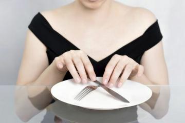 Wie das Fasten in der Realität das Leben beeinflusst: verkürzt oder verlängert (und wie viel zu essen)