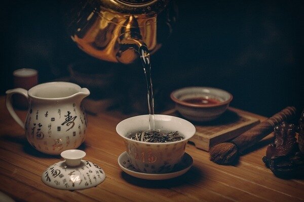 Im Gegensatz dazu sollte bei Durchfall schwarzer Tee eingenommen werden (Foto: Pixabay.com).